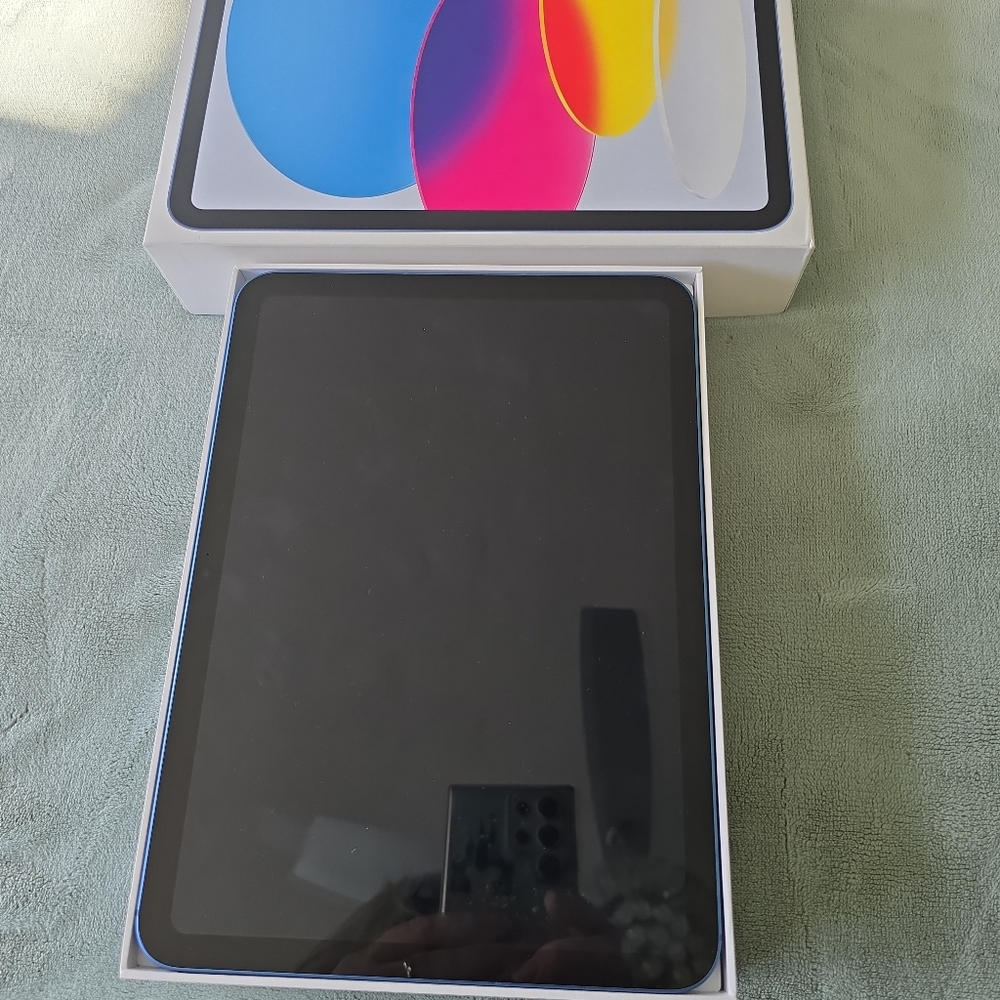 Ipad 10th generation wifi + cellular